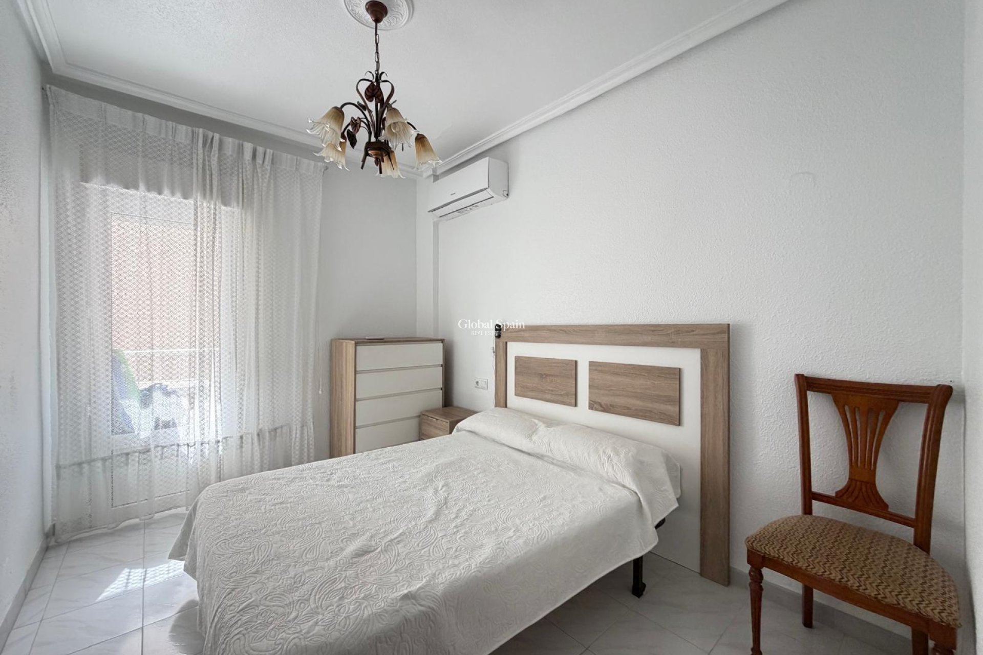 Resale - APARTMENT -
TORREVIEJA - Estacion de autobuses