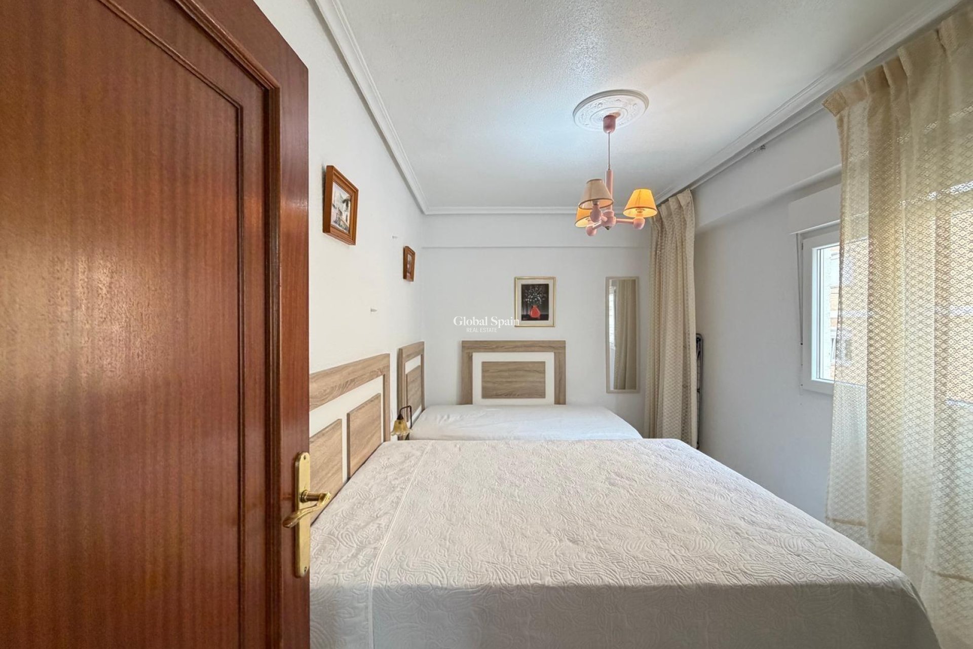 Resale - APARTMENT -
TORREVIEJA - Estacion de autobuses