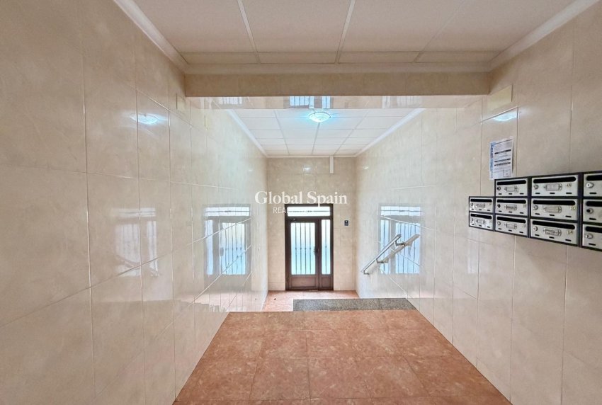 Resale - APARTMENT -
TORREVIEJA - Estacion de autobuses