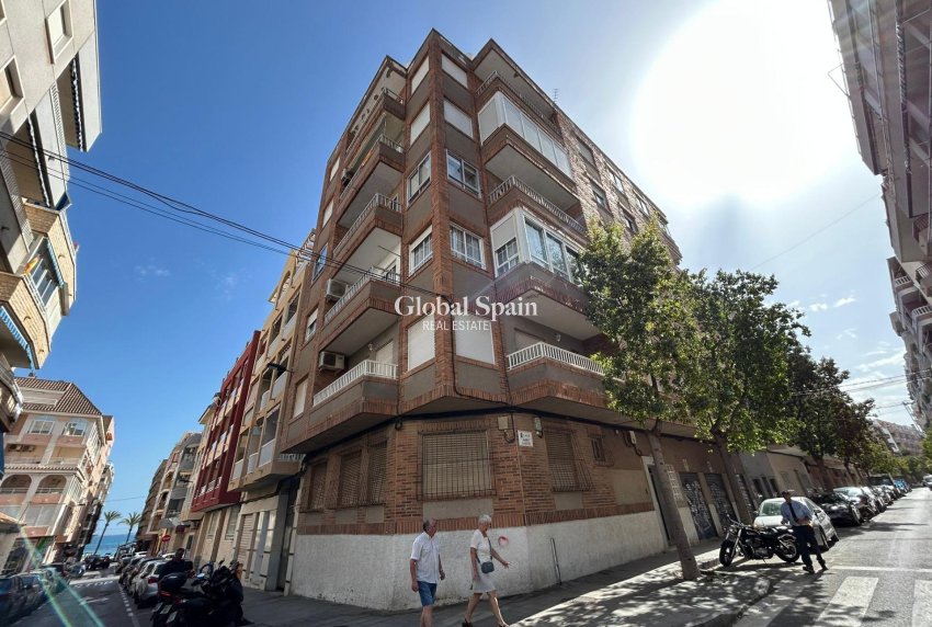 Resale - APARTMENT -
TORREVIEJA - Estacion de autobuses