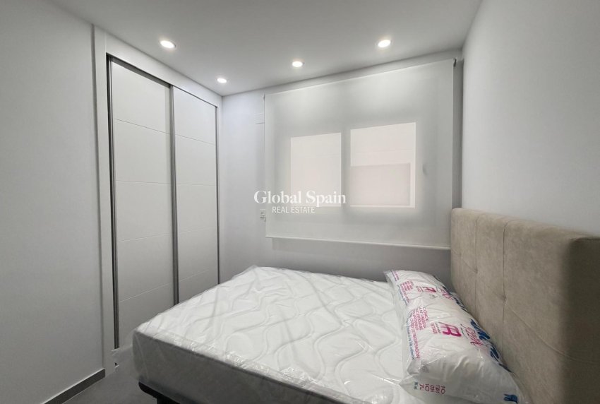 Resale - APARTMENT -
TORREVIEJA - Estacion de autobuses
