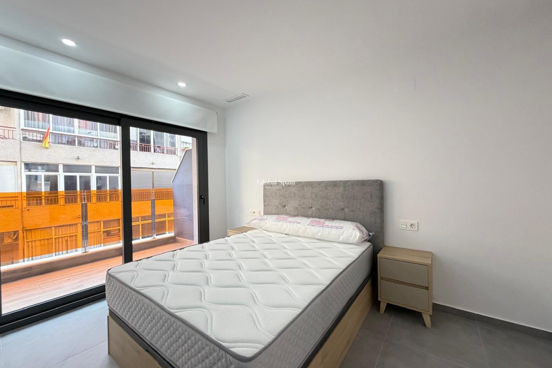 Resale - APARTMENT -
TORREVIEJA - Estacion de autobuses