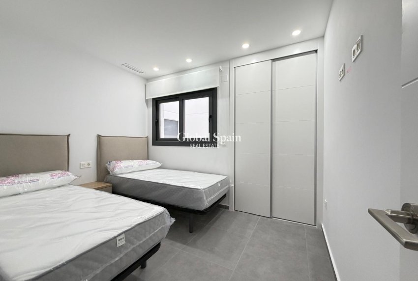 Resale - APARTMENT -
TORREVIEJA - Estacion de autobuses