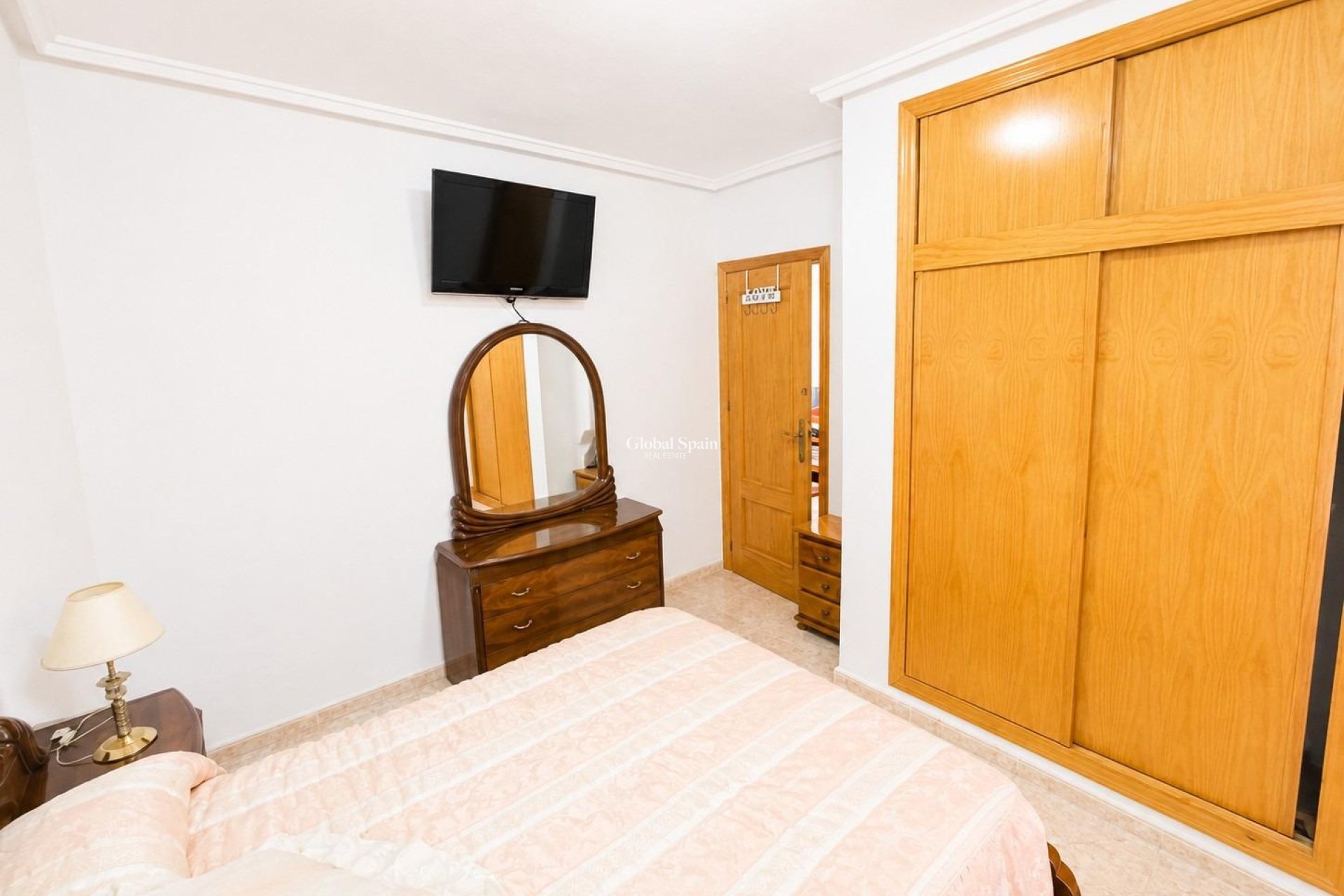 Resale - APARTMENT -
TORREVIEJA - Estacion de autobuses