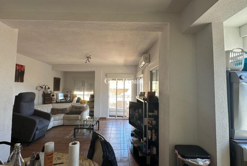 Resale - APARTMENT -
TORREVIEJA - Estacion de autobuses