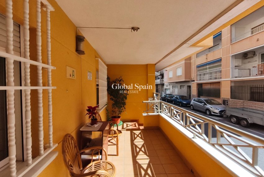Resale - APARTMENT -
TORREVIEJA - Estacion de autobuses