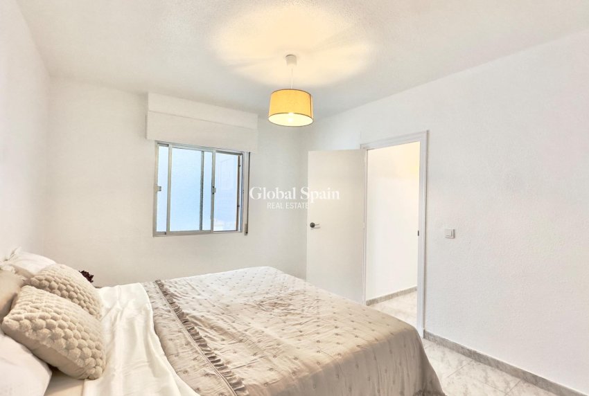 Resale - APARTMENT -
TORREVIEJA - Estacion de autobuses
