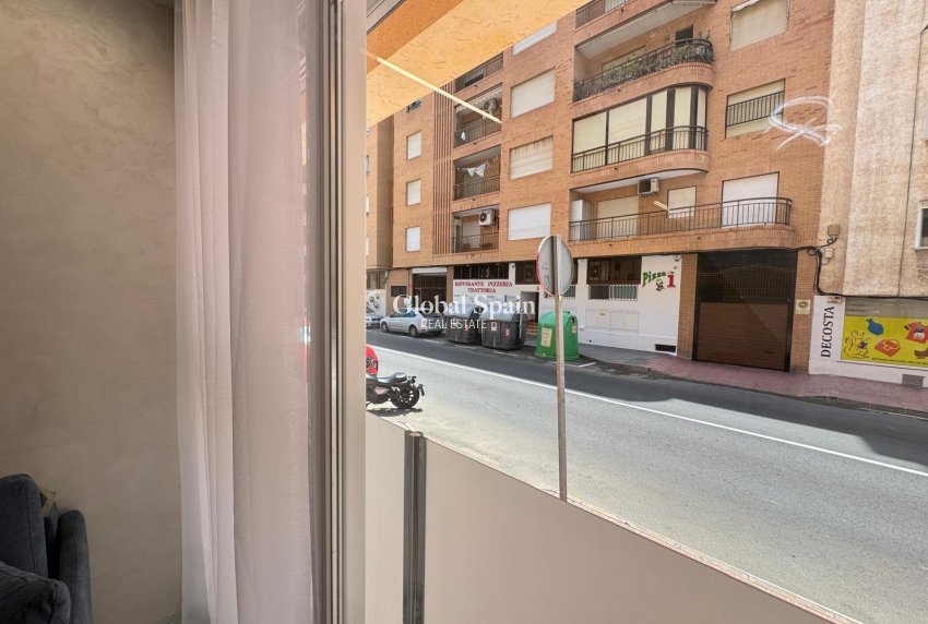 Resale - APARTMENT -
TORREVIEJA - Estacion de autobuses