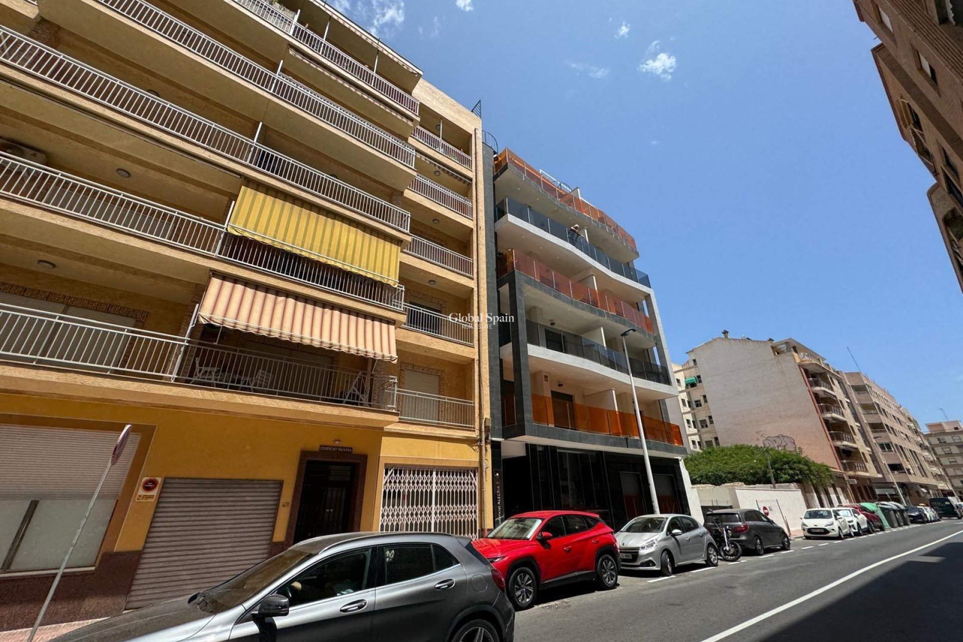 Resale - APARTMENT -
TORREVIEJA - Estacion de autobuses