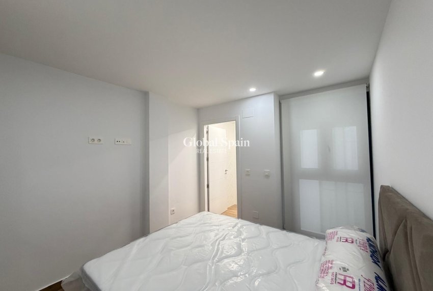 Resale - APARTMENT -
TORREVIEJA - Estacion de autobuses