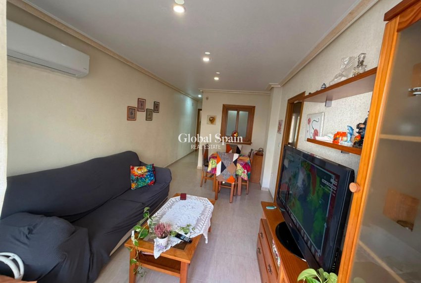 Resale - APARTMENT -
TORREVIEJA - Estacion de autobuses