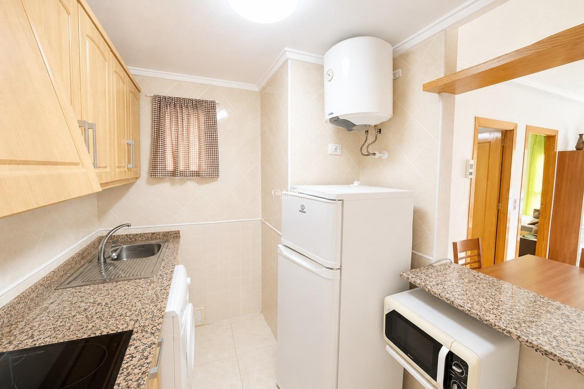 Resale - APARTMENT -
TORREVIEJA - Estacion de autobuses
