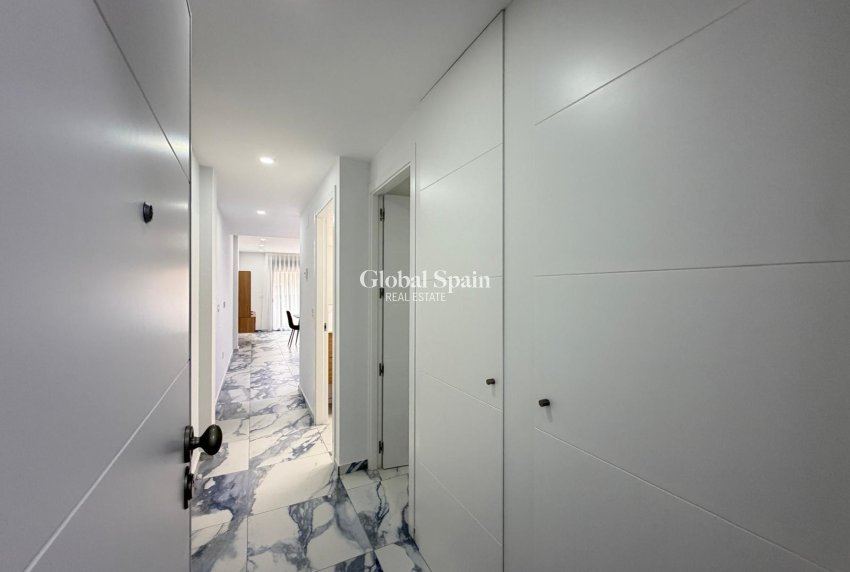 Resale - APARTMENT -
TORREVIEJA - Estacion de autobuses