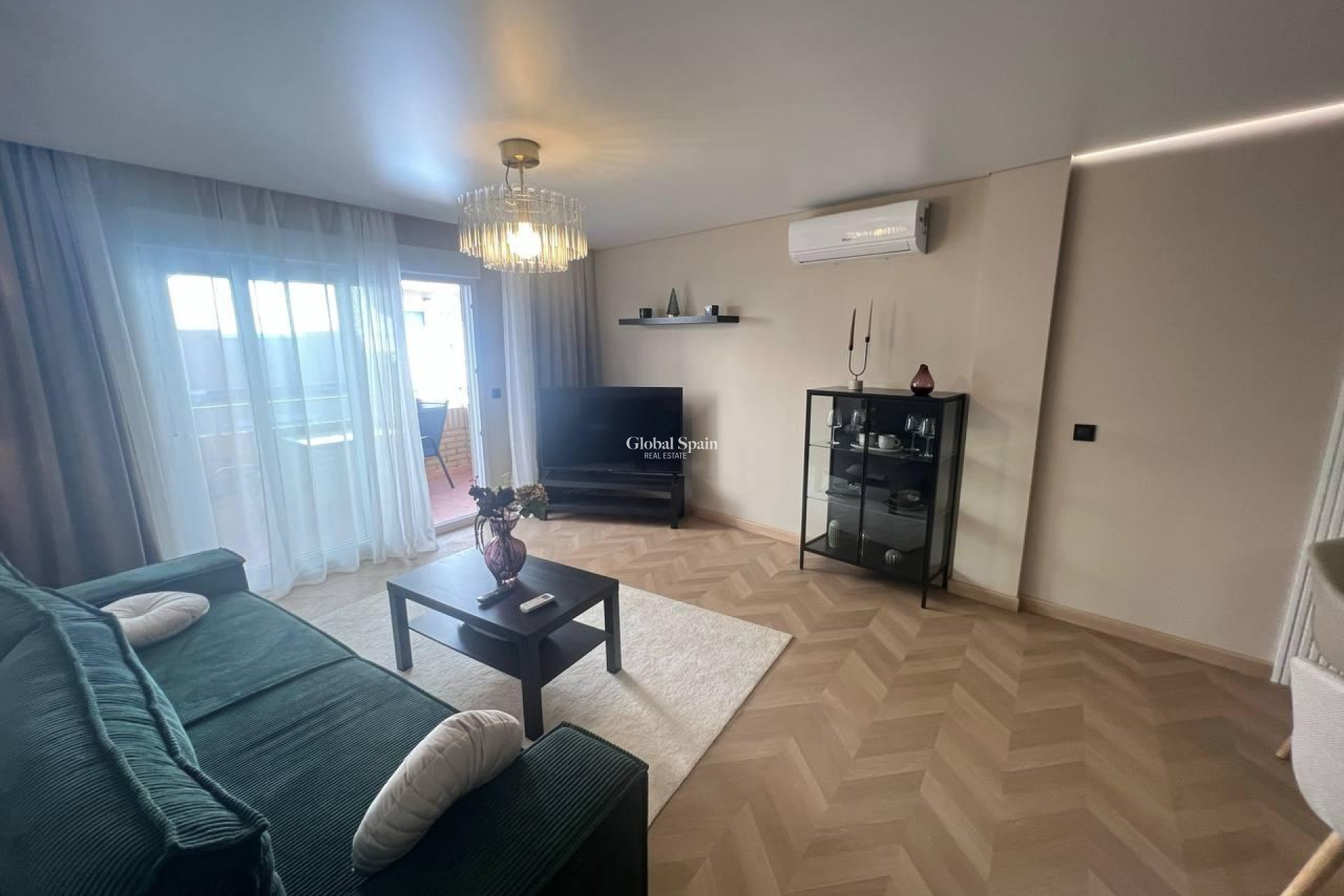 Resale - APARTMENT -
TORREVIEJA - Estacion de autobuses
