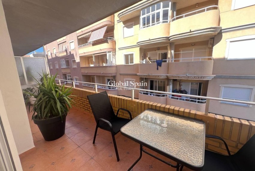 Resale - APARTMENT -
TORREVIEJA - Estacion de autobuses