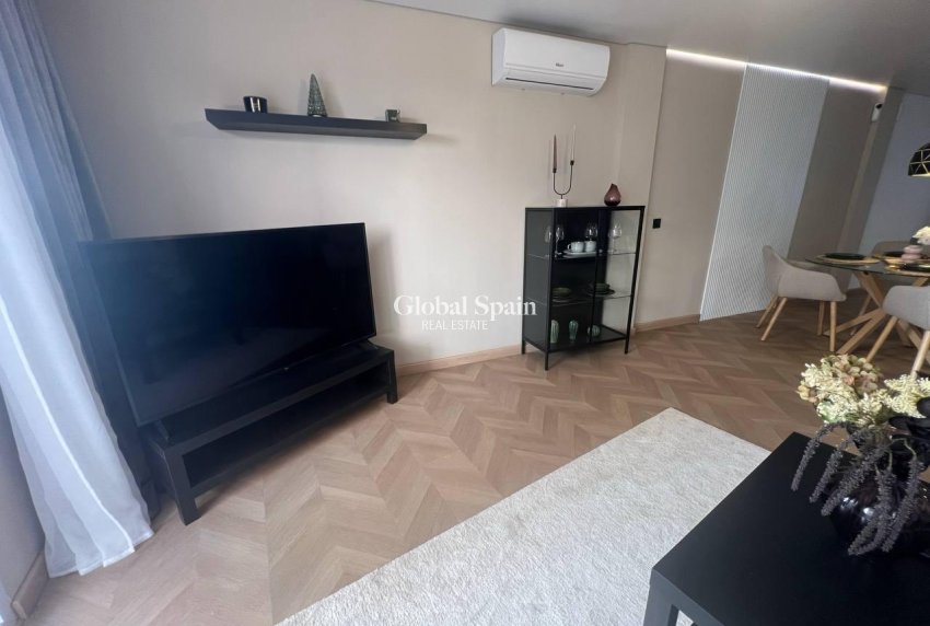 Resale - APARTMENT -
TORREVIEJA - Estacion de autobuses