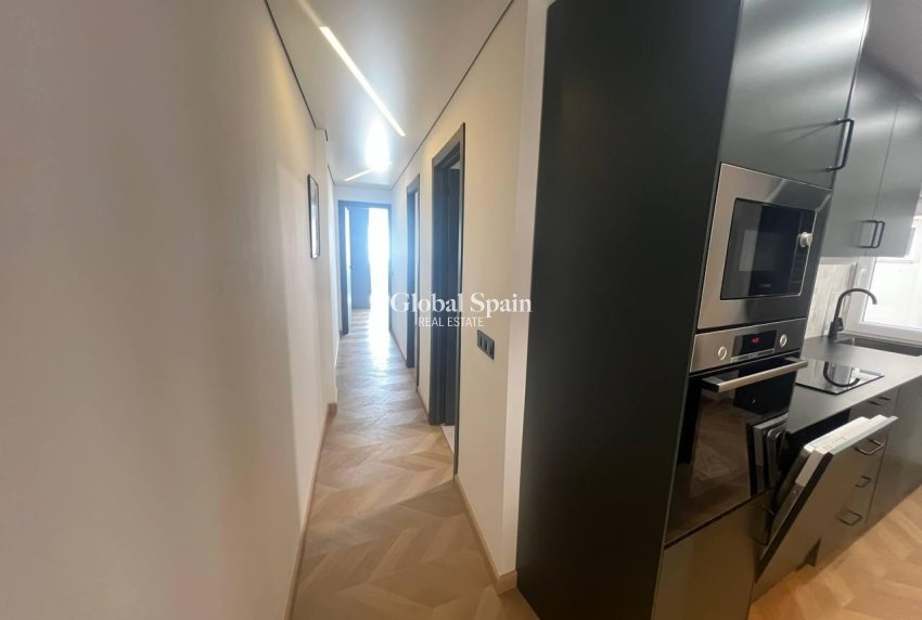 Resale - APARTMENT -
TORREVIEJA - Estacion de autobuses