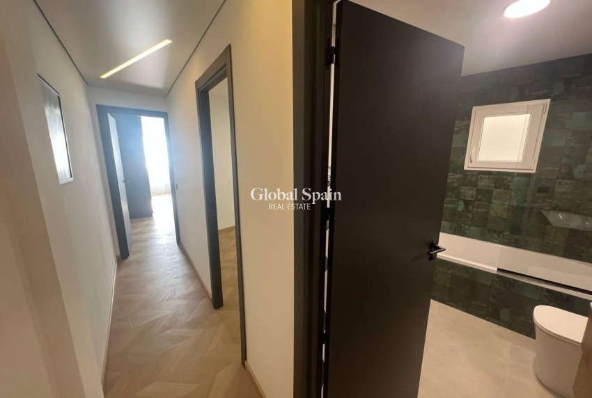 Resale - APARTMENT -
TORREVIEJA - Estacion de autobuses