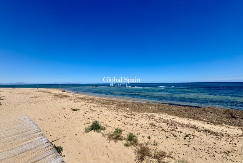 Resale - APARTMENT -
TORREVIEJA - Gaspar Perrelló