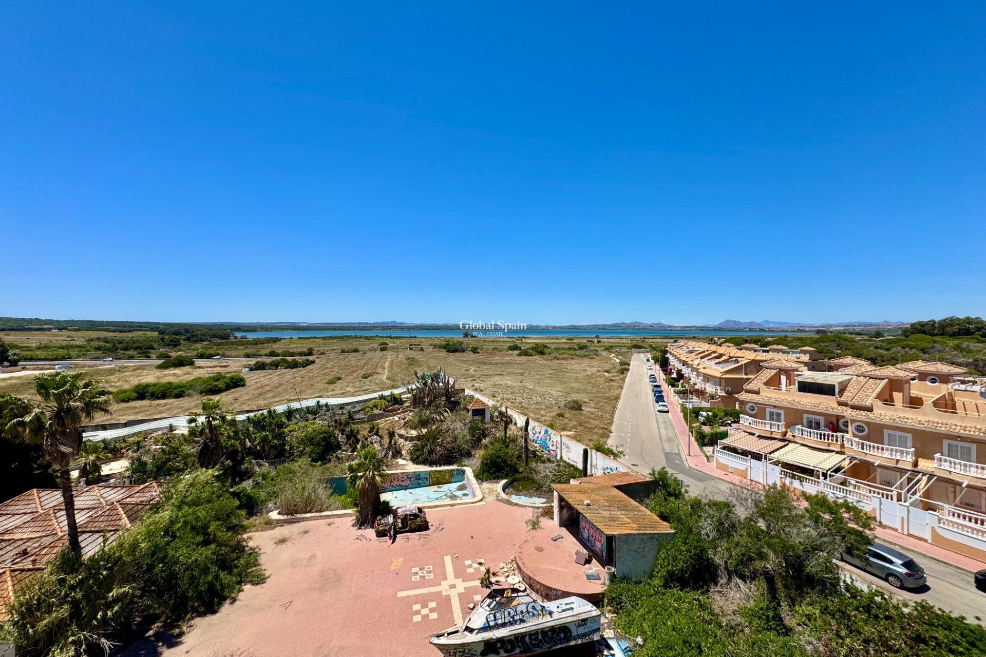 Resale - APARTMENT -
TORREVIEJA - Gaspar Perrelló