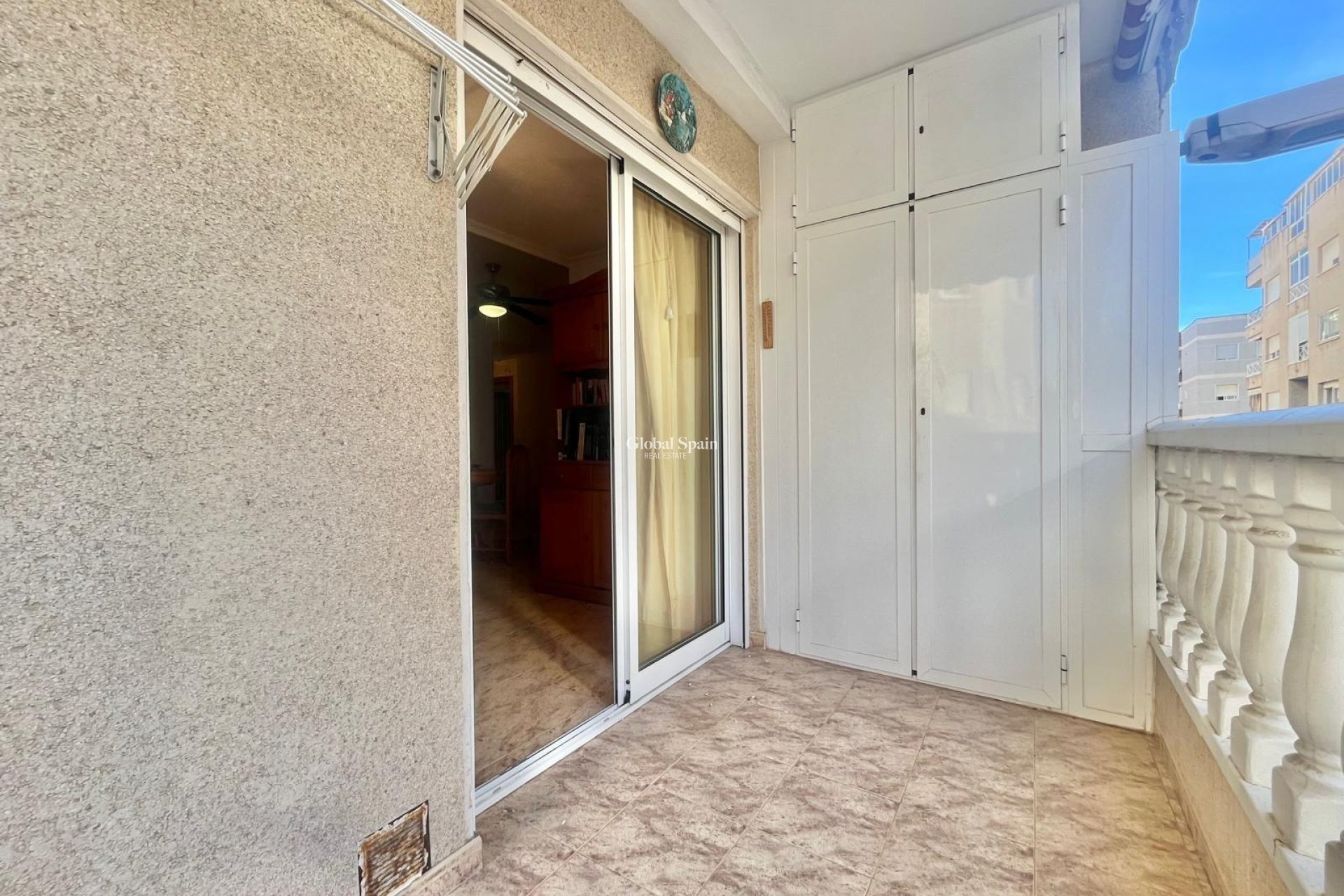 Resale - APARTMENT -
TORREVIEJA - Habaneras