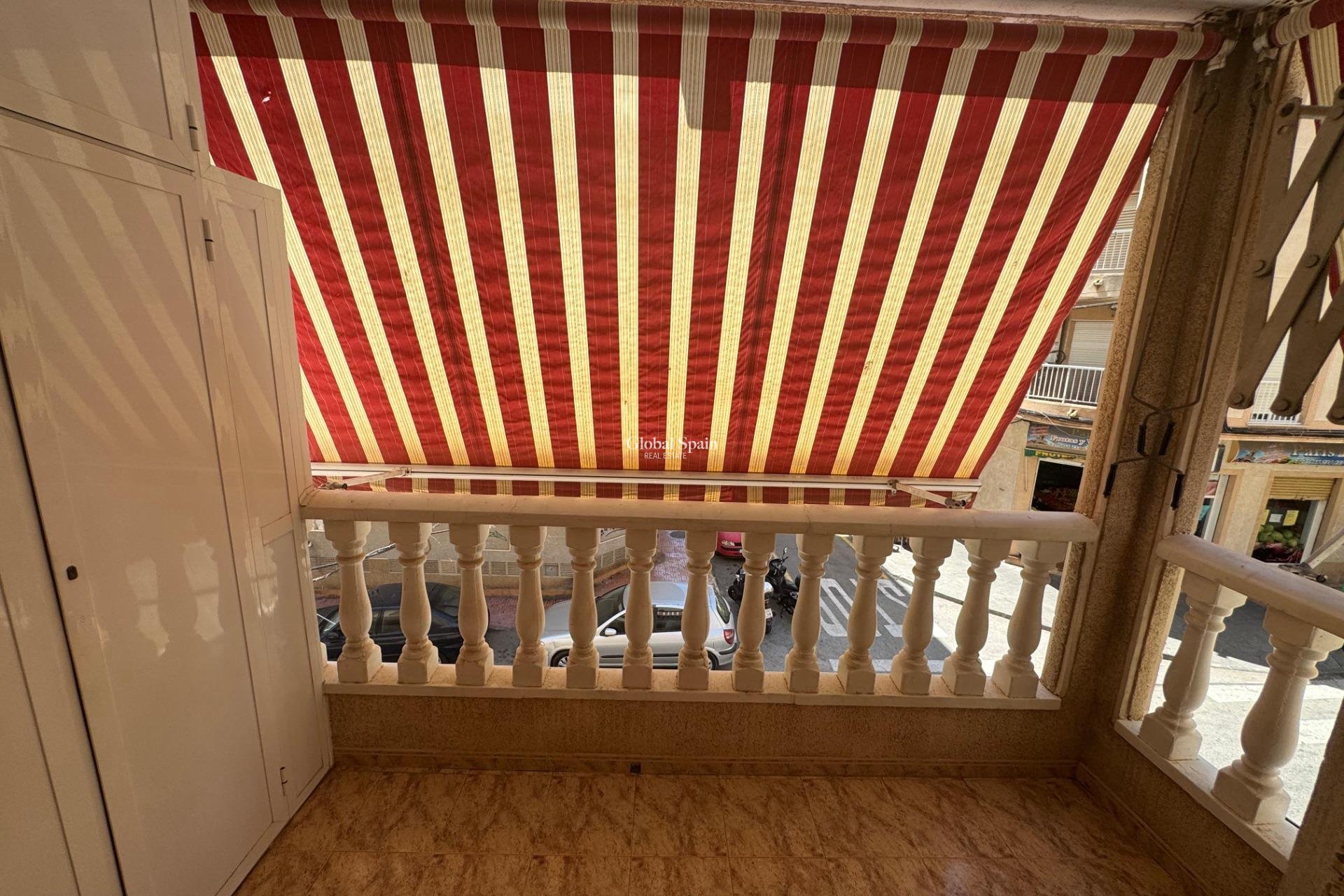 Resale - APARTMENT -
TORREVIEJA - Habaneras