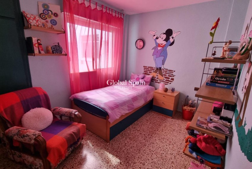 Resale - APARTMENT -
TORREVIEJA - Habaneras