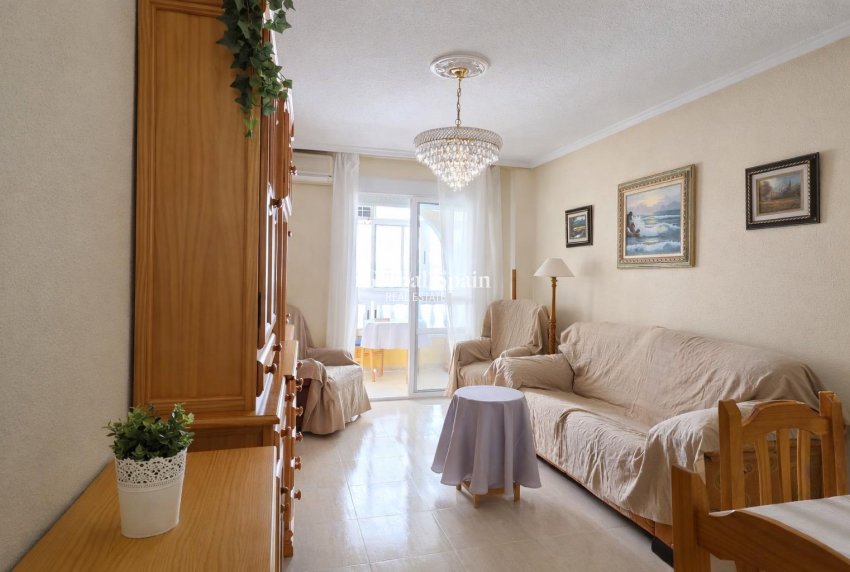 Resale - APARTMENT -
TORREVIEJA - Habaneras