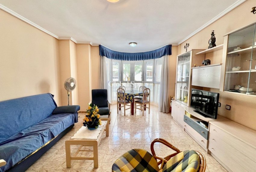 Resale - APARTMENT -
TORREVIEJA - Habaneras