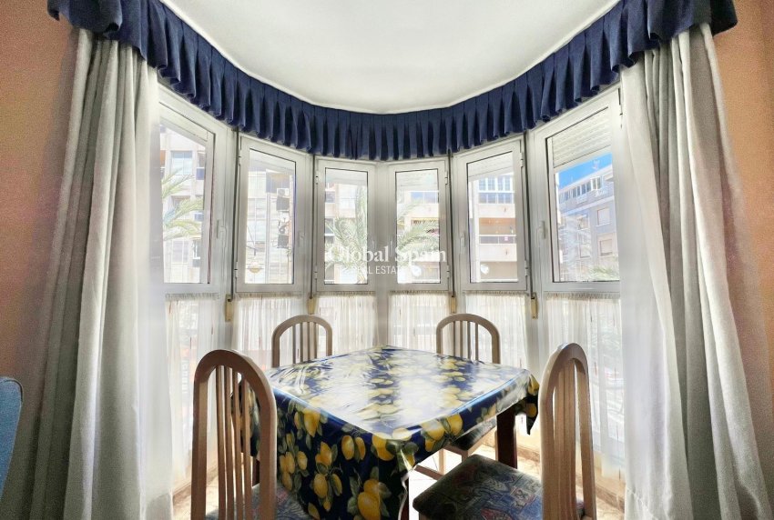 Resale - APARTMENT -
TORREVIEJA - Habaneras