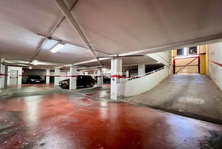 Resale - APARTMENT -
TORREVIEJA - Habaneras