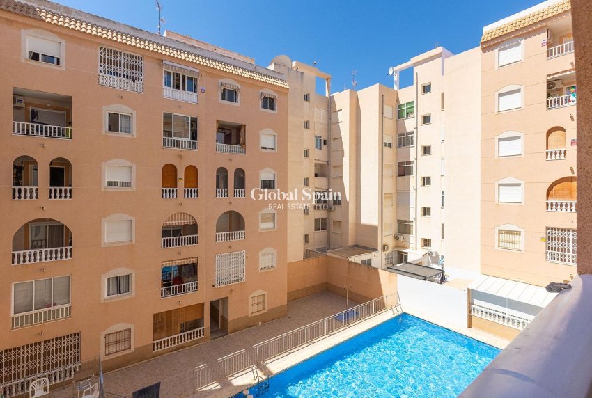 Resale - APARTMENT -
TORREVIEJA - Habaneras