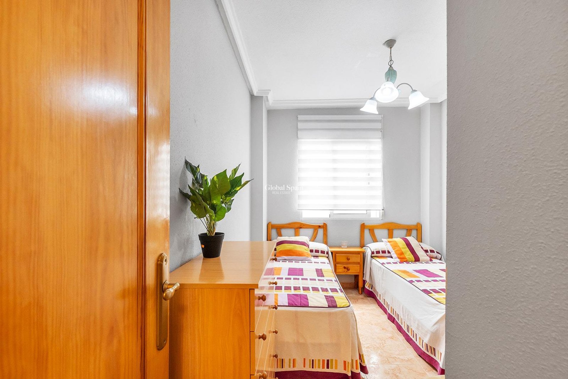 Resale - APARTMENT -
TORREVIEJA - Habaneras