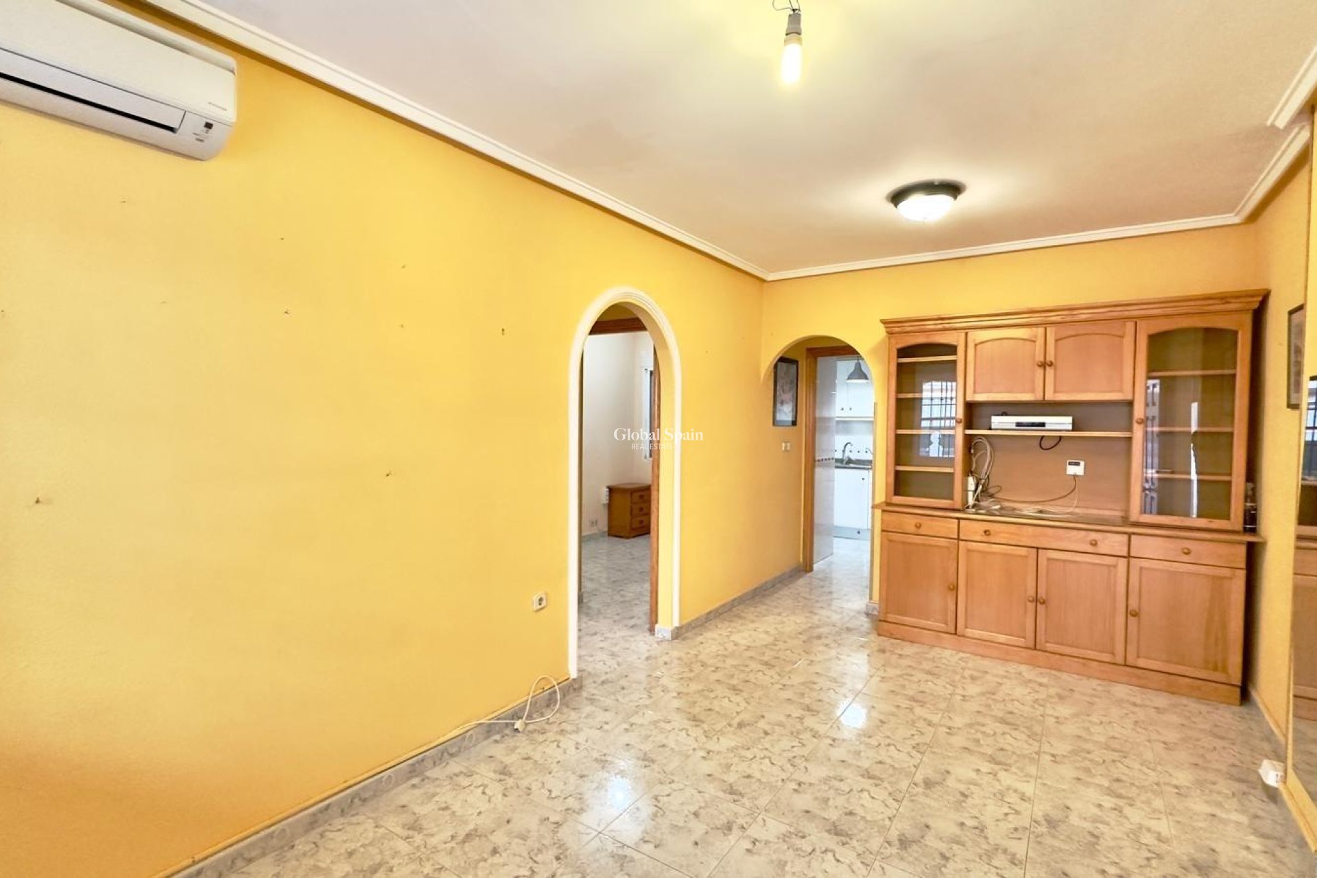 Resale - APARTMENT -
TORREVIEJA - La Mata pueblo