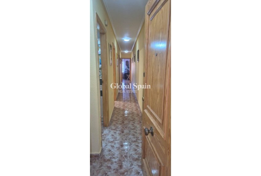 Resale - APARTMENT -
TORREVIEJA - La Mata pueblo