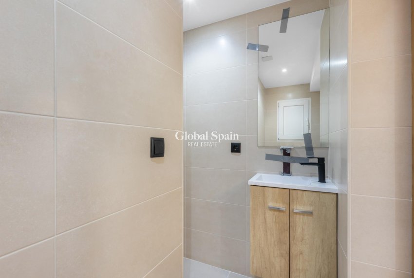 Resale - APARTMENT -
TORREVIEJA - La Mata pueblo