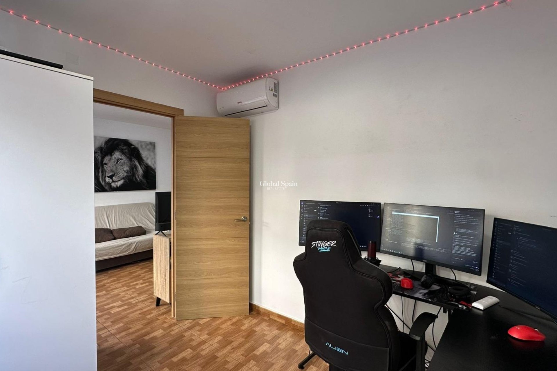 Resale - APARTMENT -
TORREVIEJA - La Mata pueblo