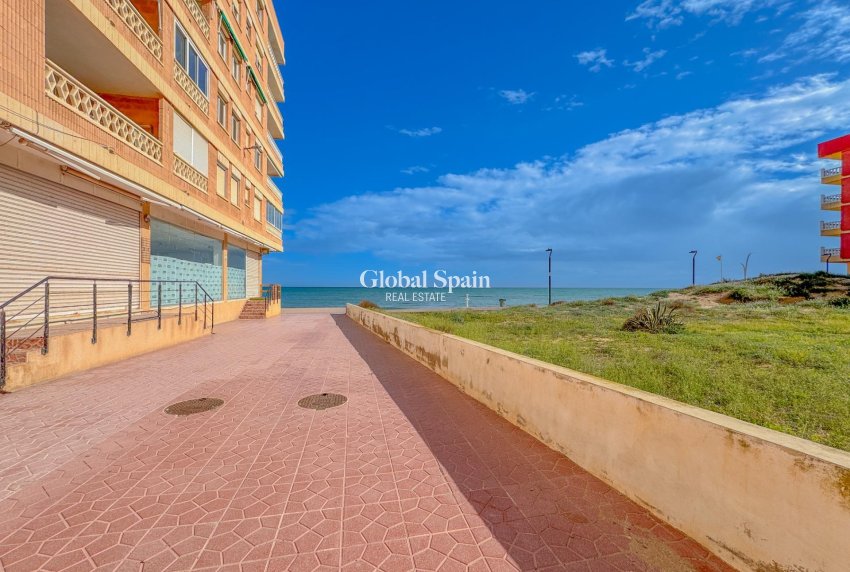 Resale - APARTMENT -
TORREVIEJA - La Mata pueblo