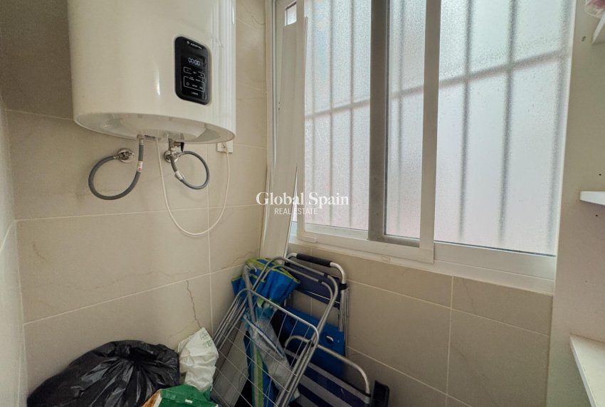 Resale - APARTMENT -
TORREVIEJA - La Mata pueblo