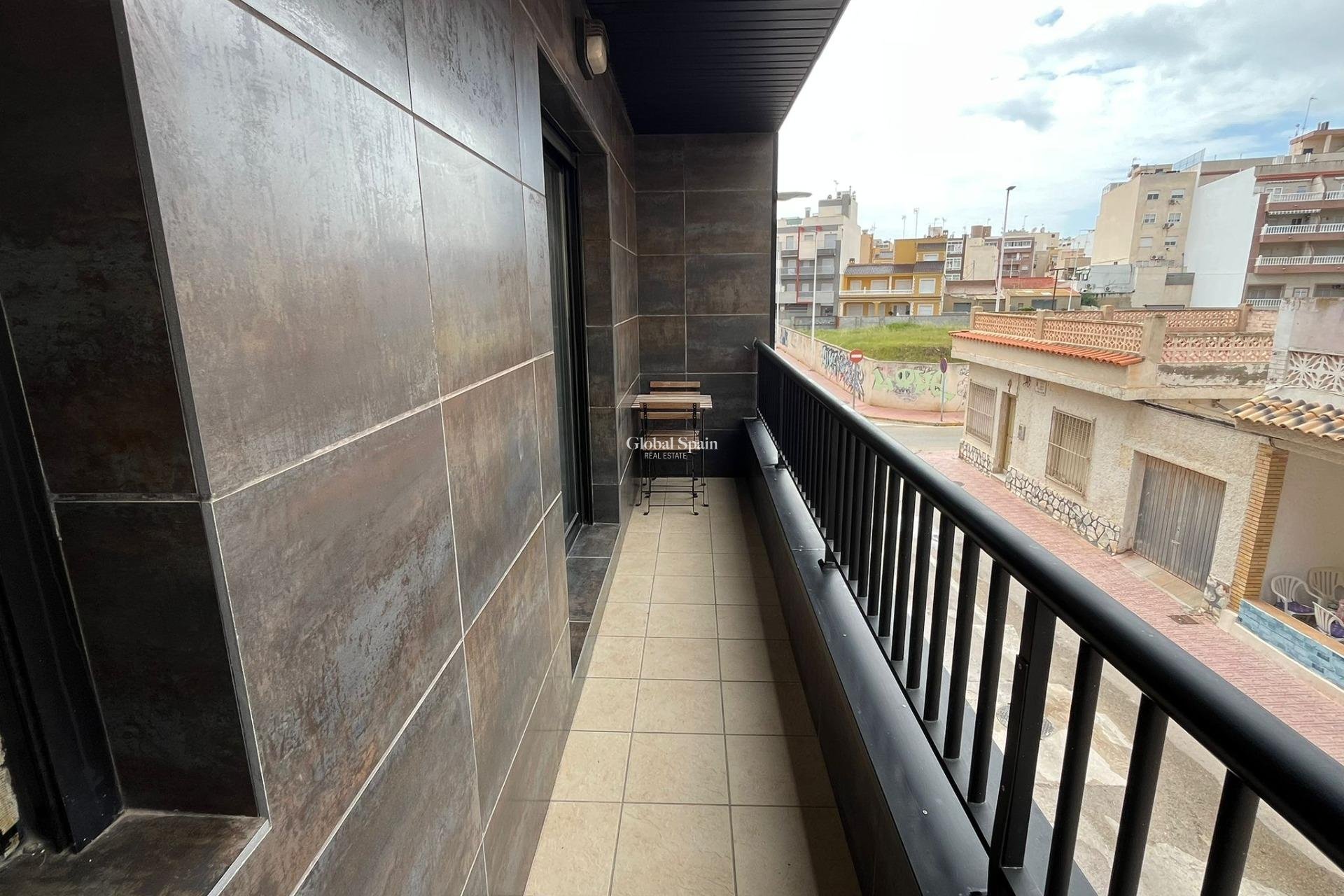 Resale - APARTMENT -
TORREVIEJA - La Mata pueblo