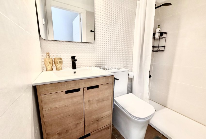 Resale - APARTMENT -
TORREVIEJA - La Mata pueblo