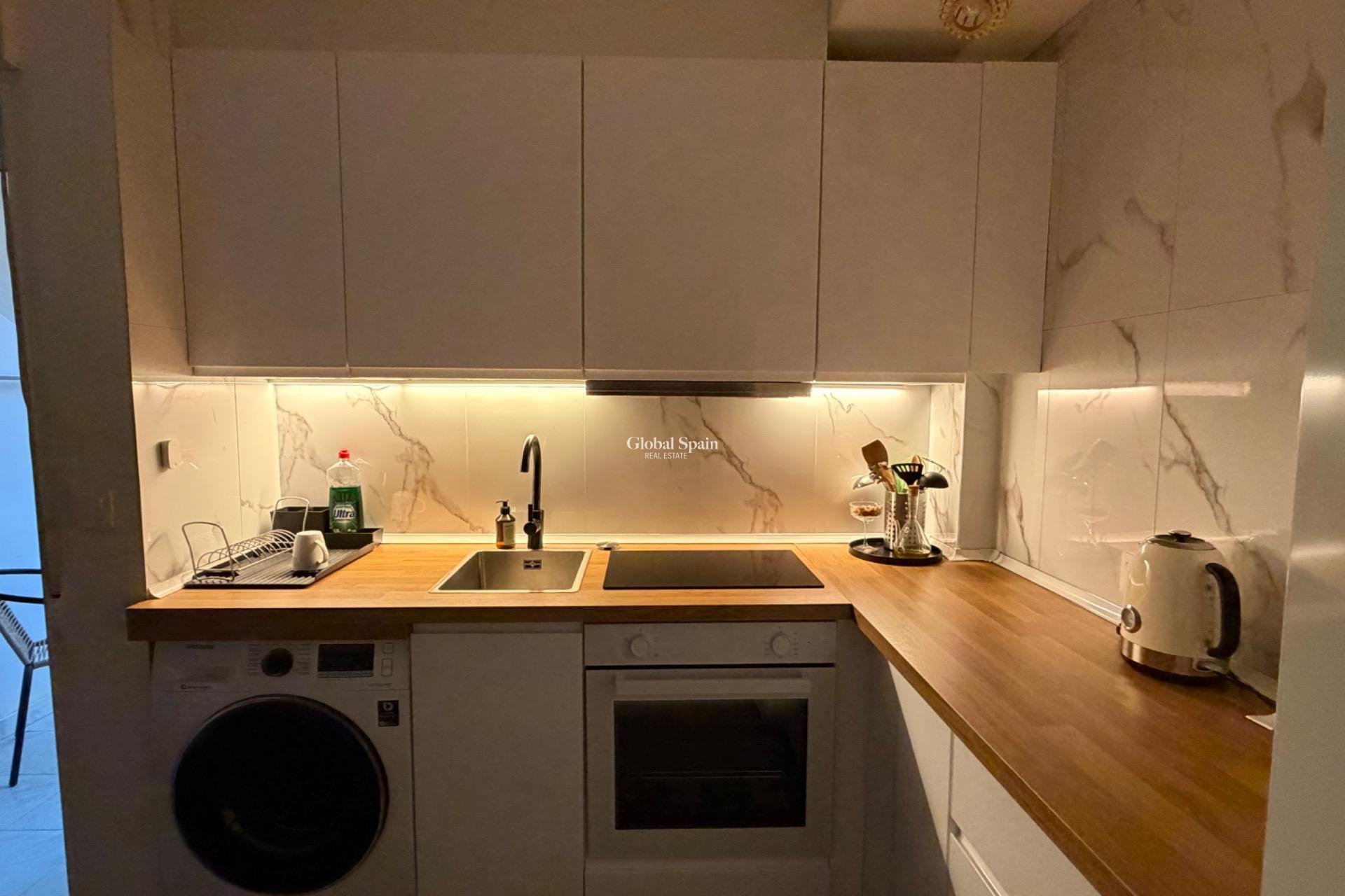 Resale - APARTMENT -
TORREVIEJA - La Mata pueblo