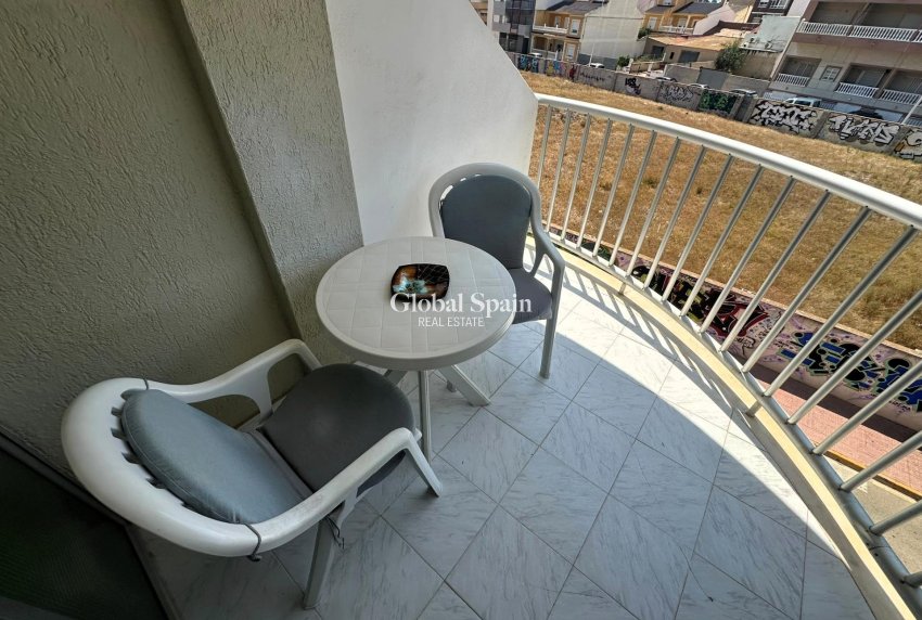 Resale - APARTMENT -
TORREVIEJA - La Mata pueblo