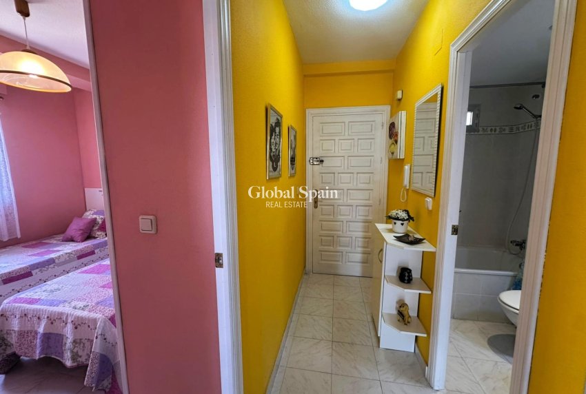 Resale - APARTMENT -
TORREVIEJA - La Mata pueblo