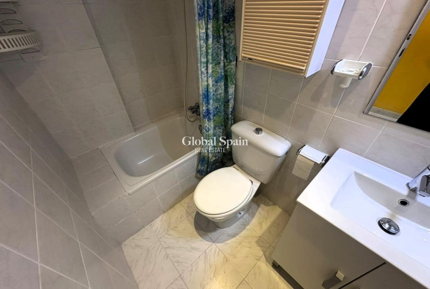 Resale - APARTMENT -
TORREVIEJA - La Mata pueblo