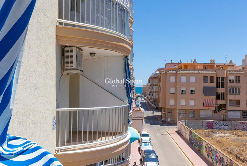 Resale - APARTMENT -
TORREVIEJA - La Mata pueblo