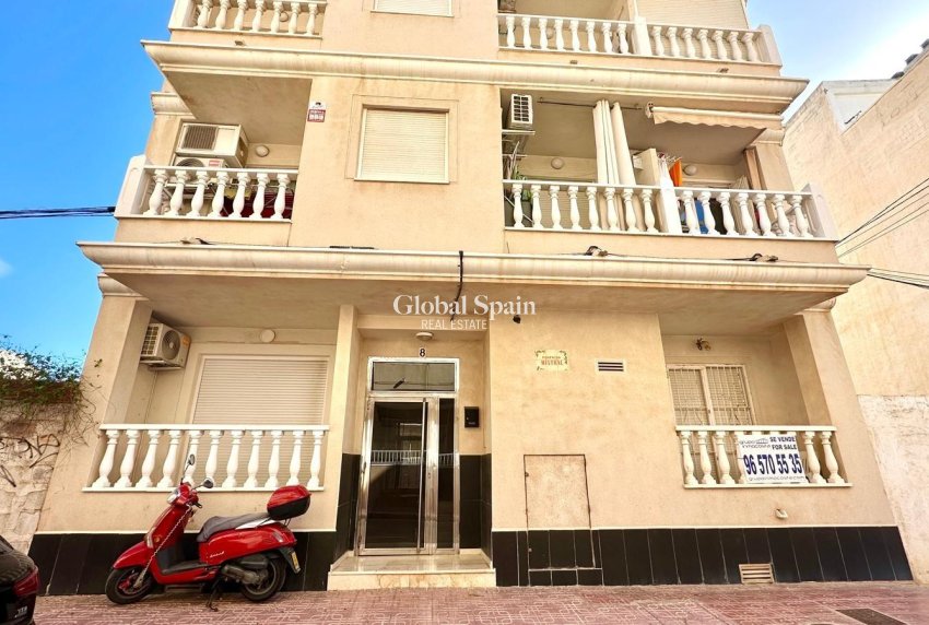 Resale - APARTMENT -
TORREVIEJA - La Mata pueblo