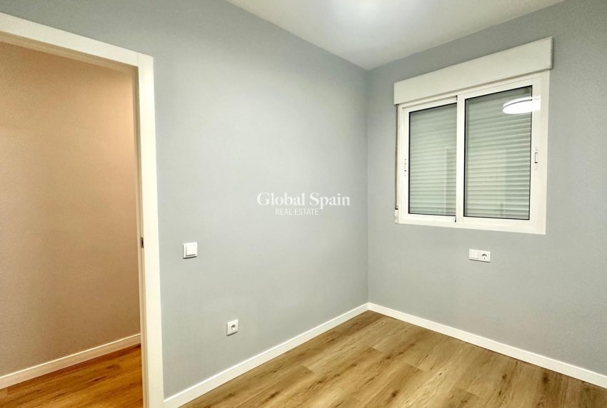 Resale - APARTMENT -
TORREVIEJA - La Mata pueblo