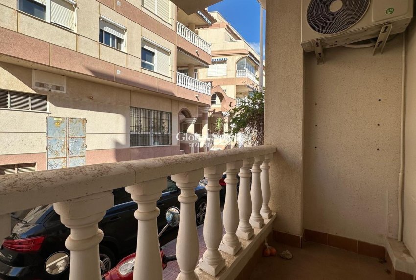Resale - APARTMENT -
TORREVIEJA - La Mata pueblo