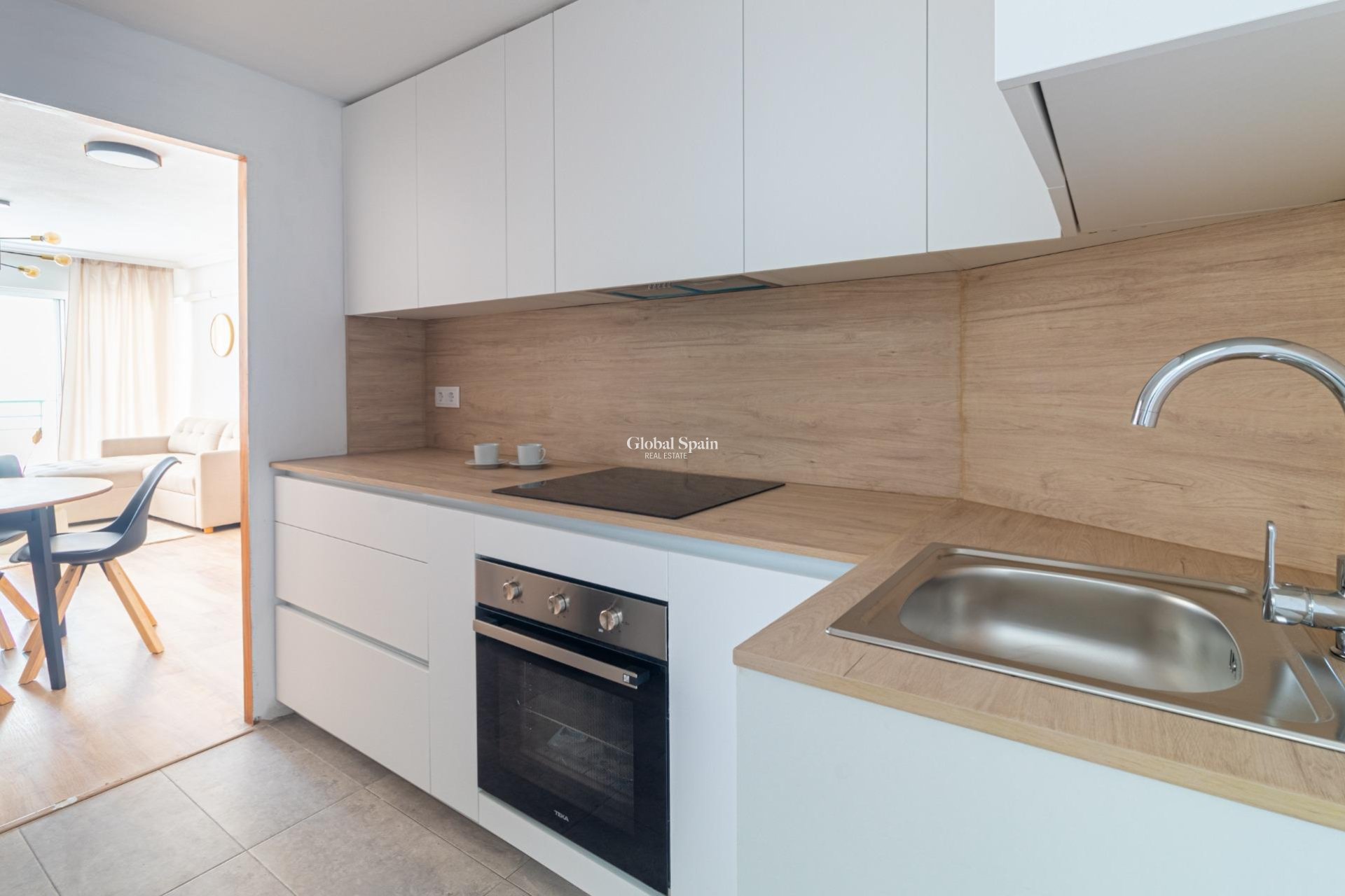 Resale - APARTMENT -
TORREVIEJA - La Mata pueblo